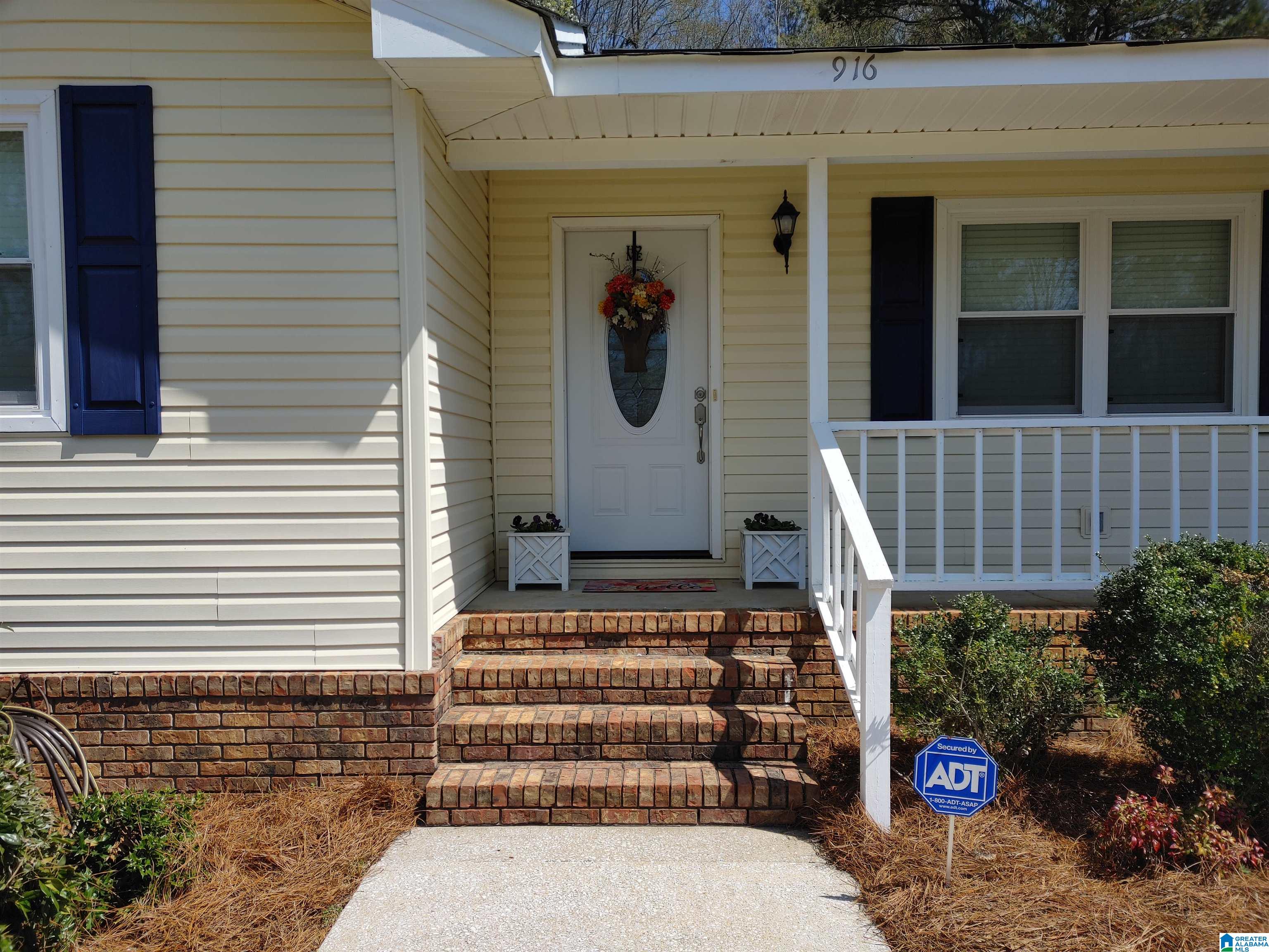 916 Pinecrest Road Sylacauga, AL 35151 - Photo 3 of 21