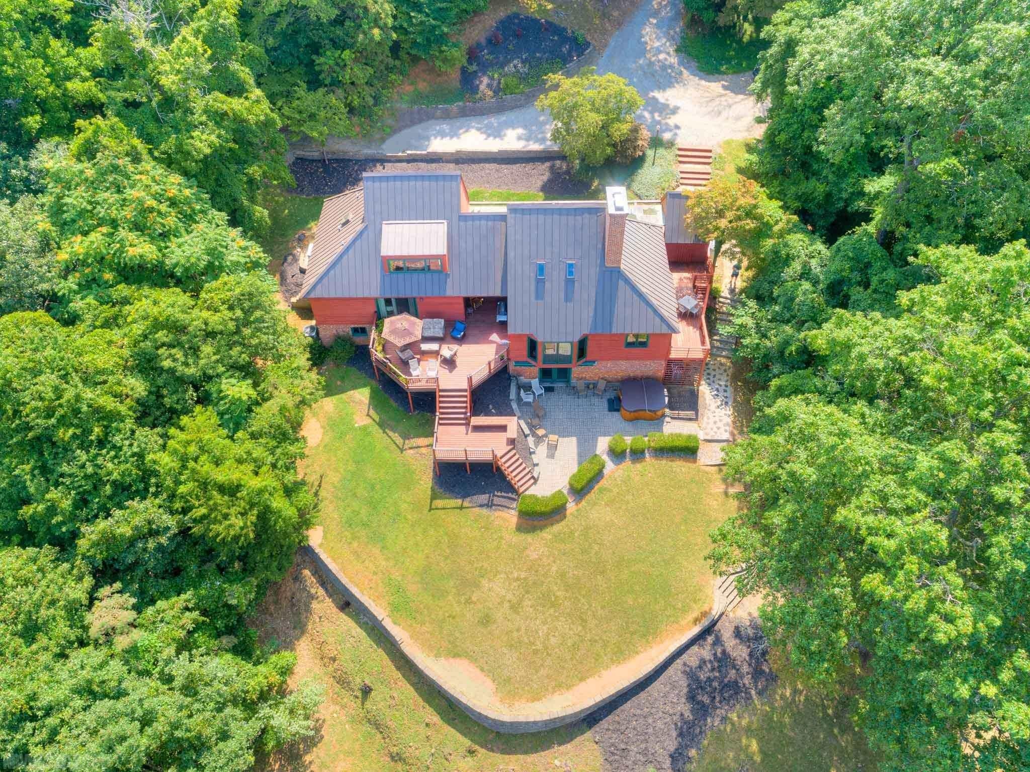4527 Burma Road Radford, VA 24141 - Photo 16 of 19 Gallery Image 16