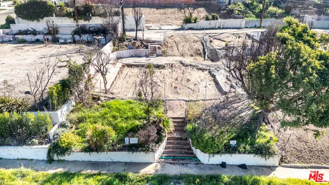 $1,449,000 | 588 Radcliffe Avenue, Pacific Palisades, CA 90272