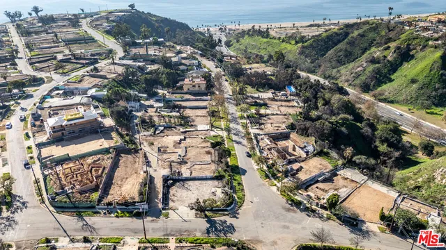 $1,449,000 | 588 Radcliffe Avenue, Pacific Palisades, CA 90272