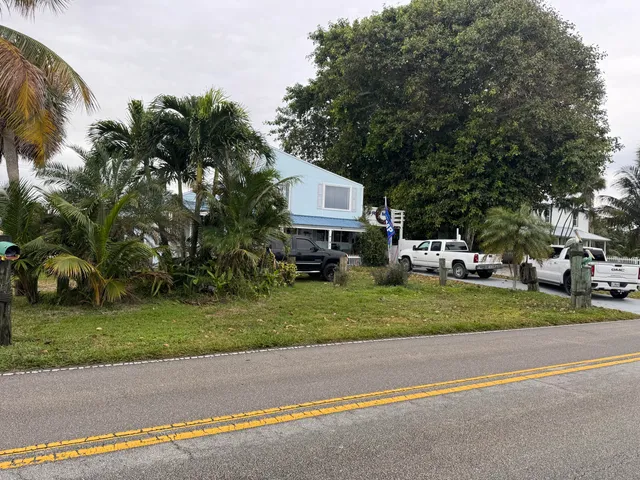 $679,000 | 4517 South Indian River Drive, Fort Pierce, FL 34982