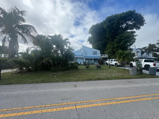 $679,000 | 4517 South Indian River Drive, Fort Pierce, FL 34982