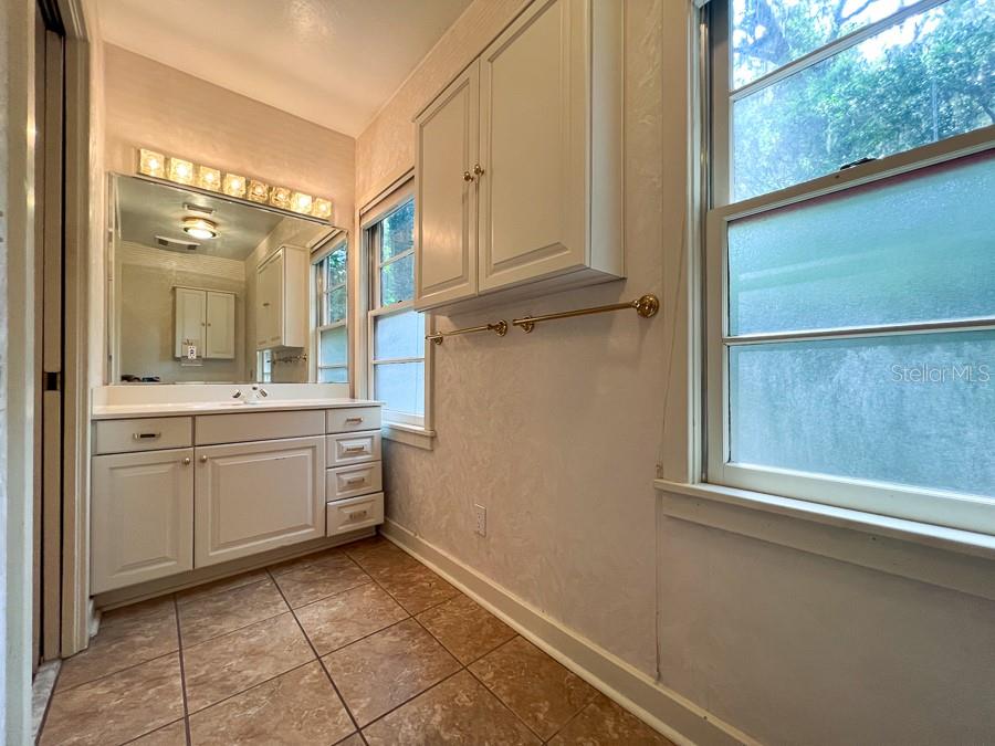 411 Northwest 26th Street Gainesville, FL 32607 - Photo 20 of 35