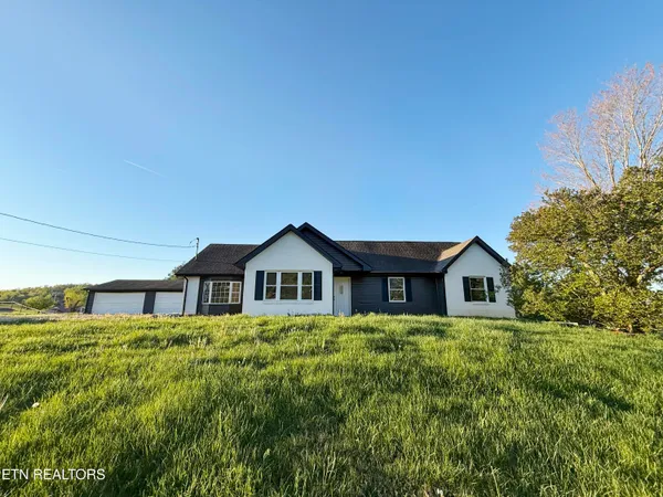 $254,900 | 8075 Highway 63, Speedwell, TN 37870
