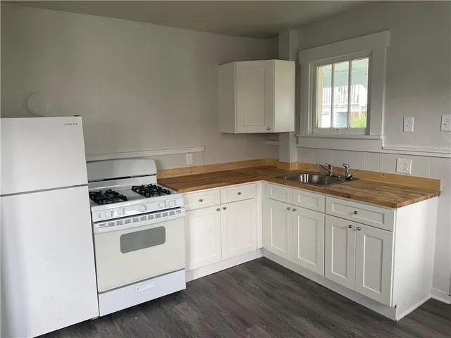 $795 | 36 Lincoln Avenue, Unit 1, Irwin, PA 15642