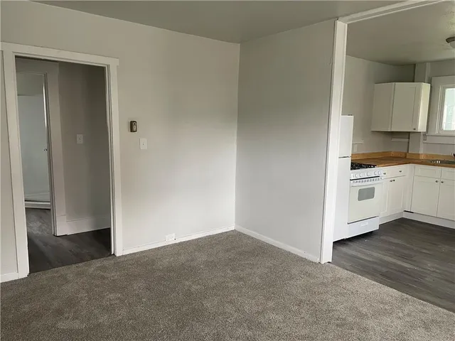 $795 | 36 Lincoln Avenue, Unit 1, Irwin, PA 15642