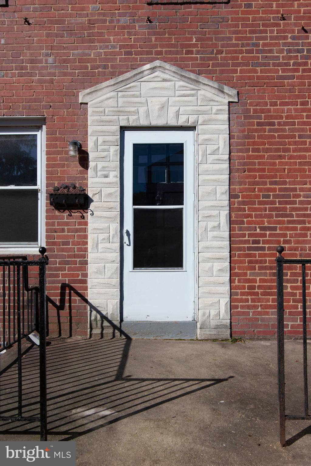 4532 Manorview Road Baltimore, MD 21229 - Photo 3 of 26 Gallery Image 3