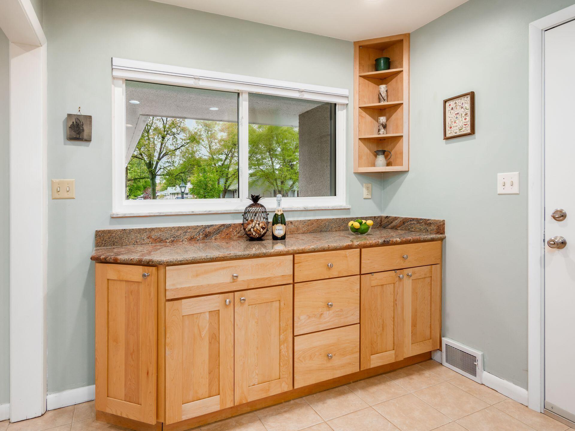 3465 Kirkham Road Columbus, OH 43221 - Photo 13 of 48 Buffet serving & storage