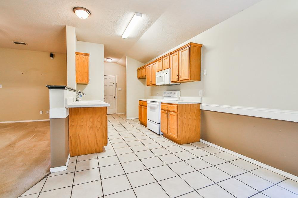 6509 86th Street Lubbock, TX 79424 - Photo 8 of 31 Photo 8