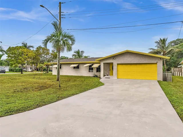 a view of outdoor space yard and house