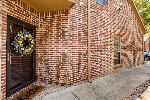 $425,000 | 6744 Pistoia Drive, Frisco, TX 75034