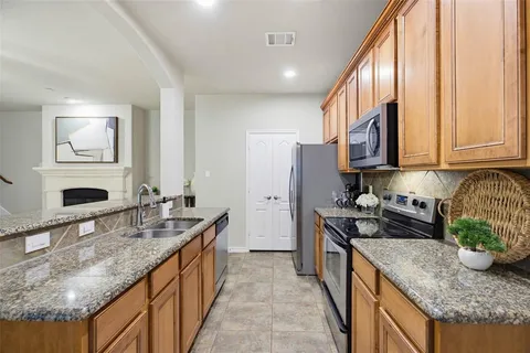 $425,000 | 6744 Pistoia Drive, Frisco, TX 75034