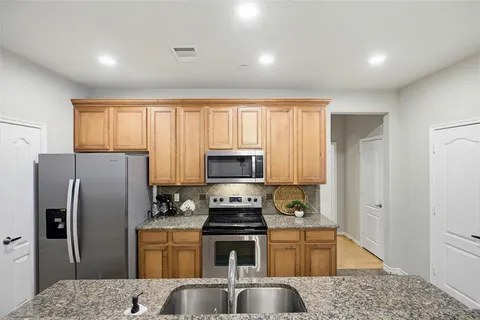 $425,000 | 6744 Pistoia Drive, Frisco, TX 75034