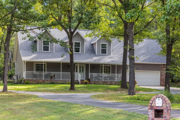 $549,900 | 209 West Farm Road 82, Springfield, MO 65803