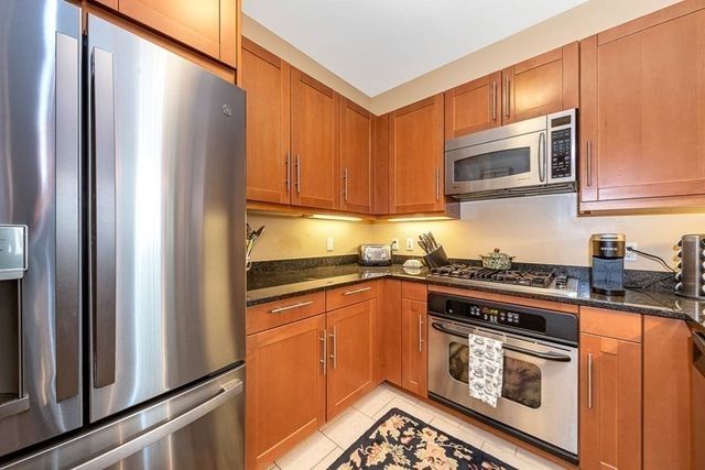 $1,362,000 | 1 Charles Street South, Unit 410, Boston, MA 02116