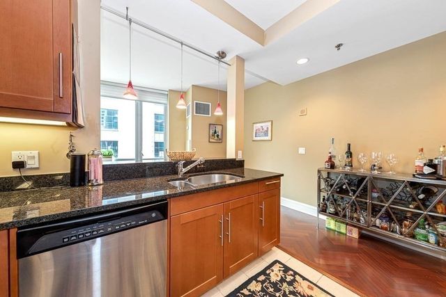 $1,362,000 | 1 Charles Street South, Unit 410, Boston, MA 02116