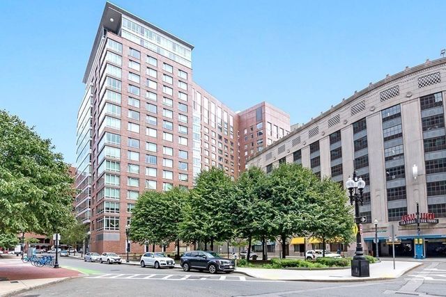 $1,362,000 | 1 Charles Street South, Unit 410, Boston, MA 02116