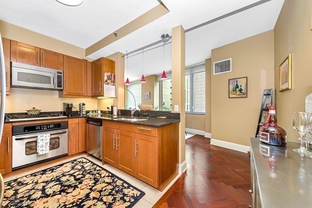 $1,362,000 | 1 Charles Street South, Unit 410, Boston, MA 02116