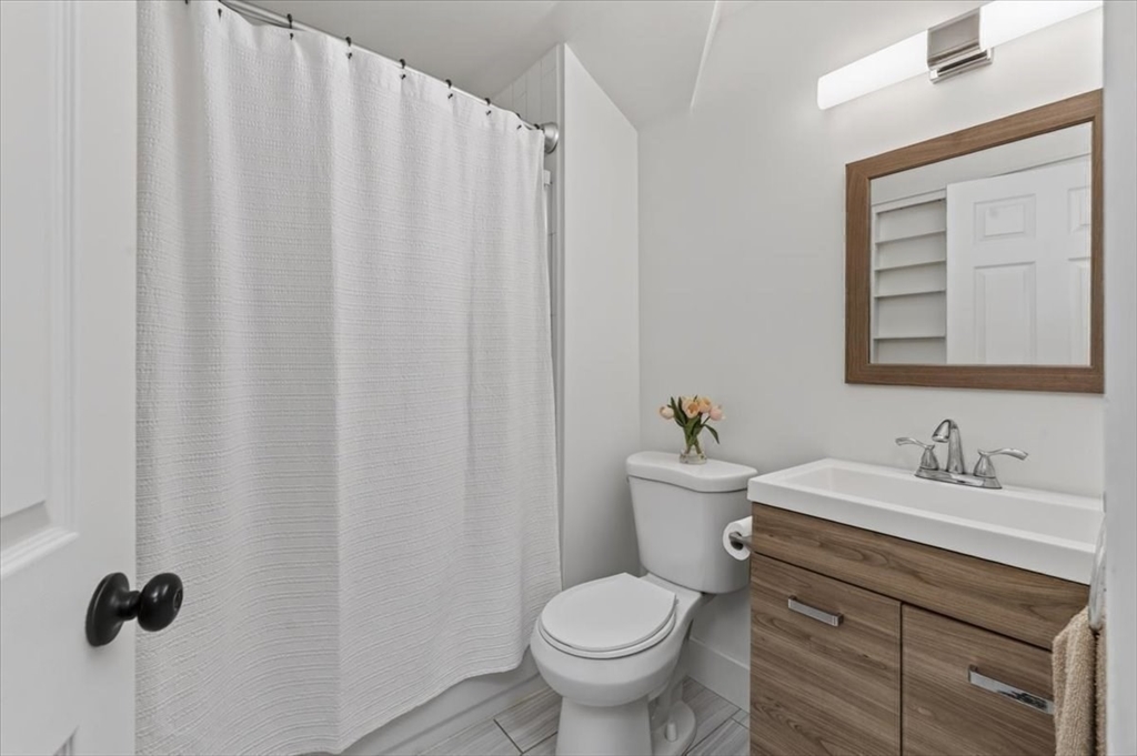 26 School Street, Unit 210 Hull, MA 02045 - Photo 13 of 32