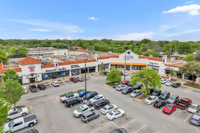 a picture of city view