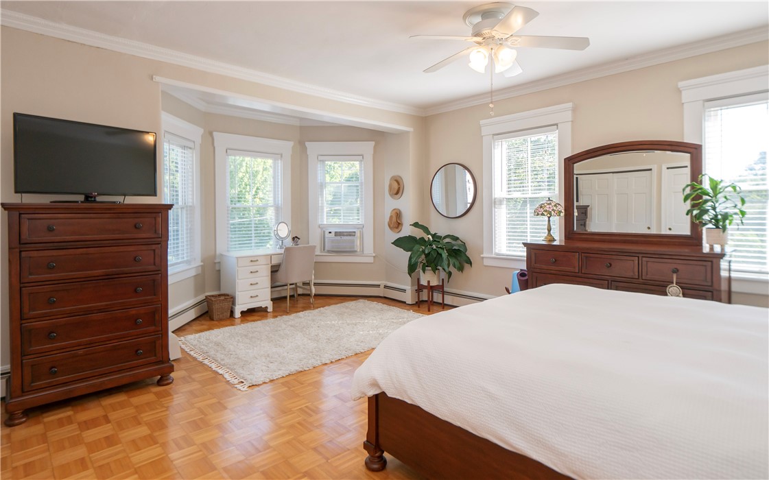 51 Annandale Road, Unit 2 Newport, RI 02840 - Photo 13 of 36