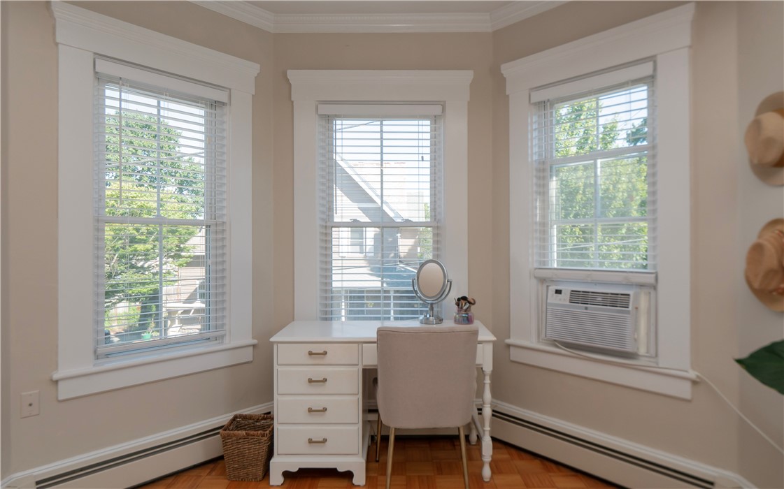51 Annandale Road, Unit 2 Newport, RI 02840 - Photo 14 of 36
