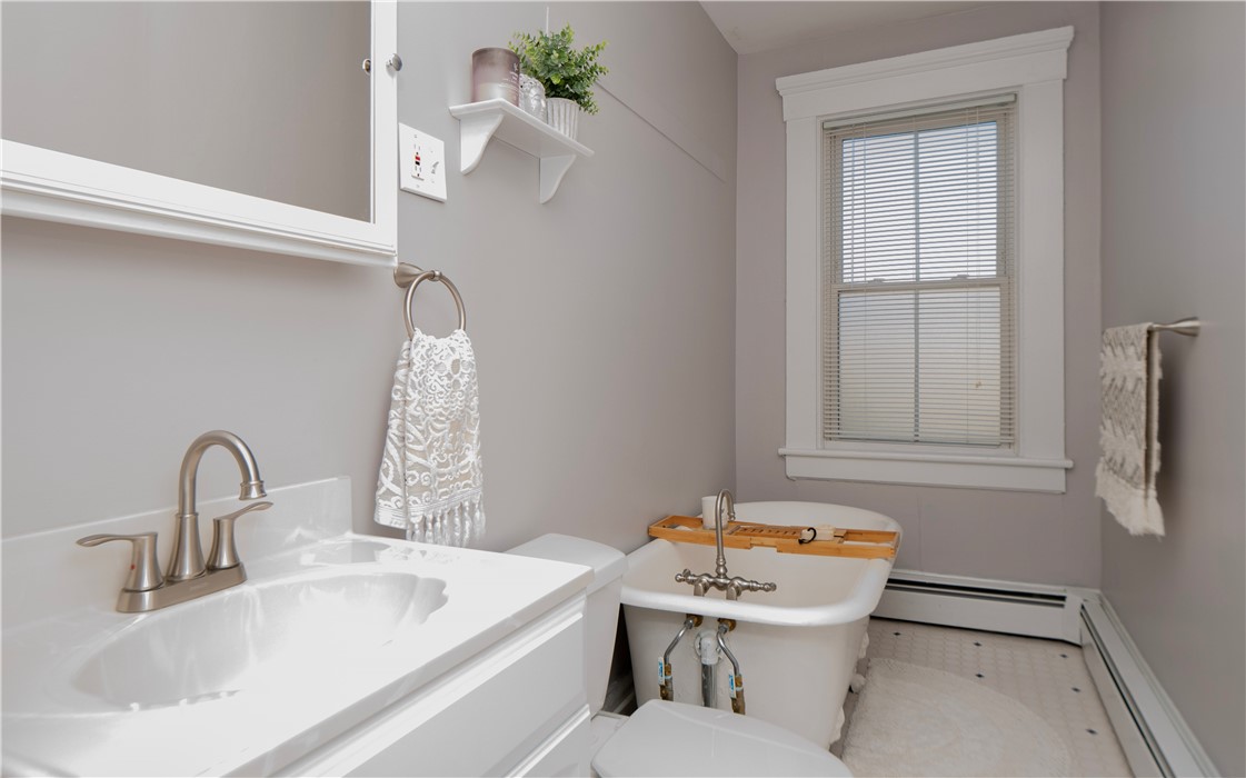 51 Annandale Road, Unit 2 Newport, RI 02840 - Photo 18 of 36