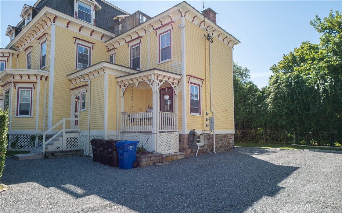 51 Annandale Road, Unit 2 Newport, RI 02840 - Photo 3 of 36