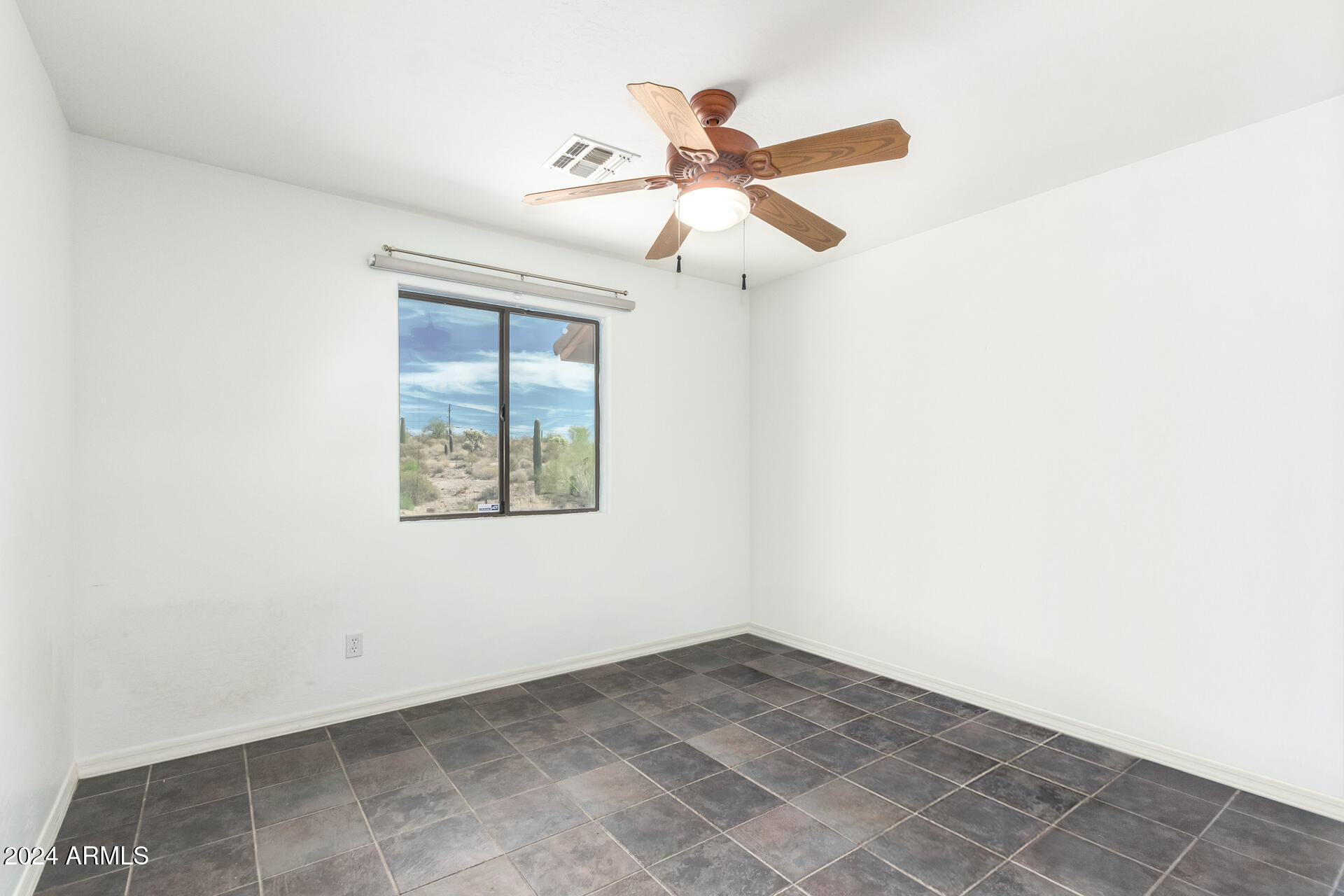 57 North Roadrunner Road Apache Junction, AZ 85119 - Photo 18 of 44 19 - Roadrunner 57