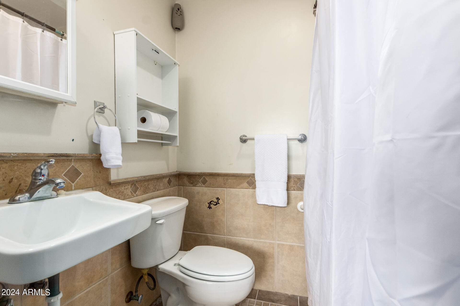 57 North Roadrunner Road Apache Junction, AZ 85119 - Photo 31 of 44 37 - Roadrunner 57