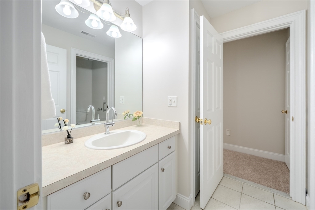 118 Colonial Ridge Drive Boxborough, MA 01719 - Photo 28 of 42