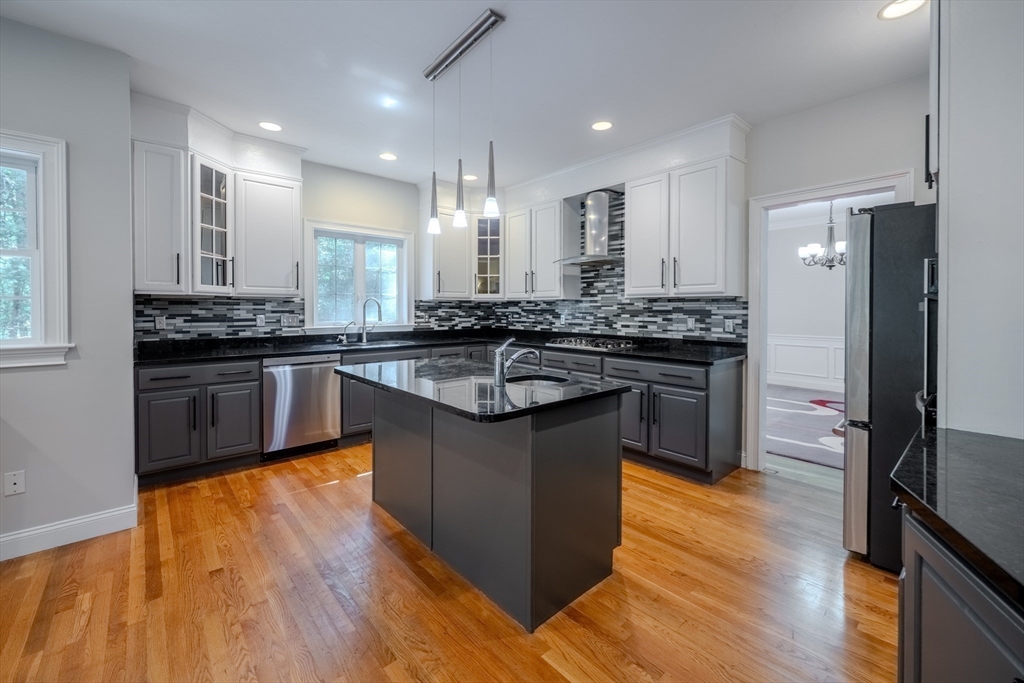 118 Colonial Ridge Drive Boxborough, MA 01719 - Photo 8 of 42