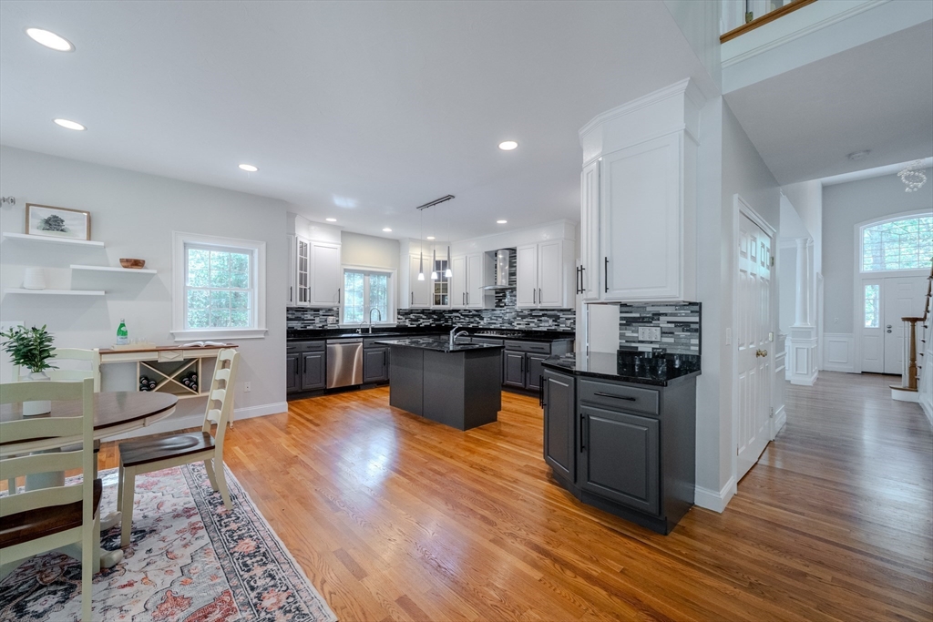 118 Colonial Ridge Drive Boxborough, MA 01719 - Photo 10 of 42