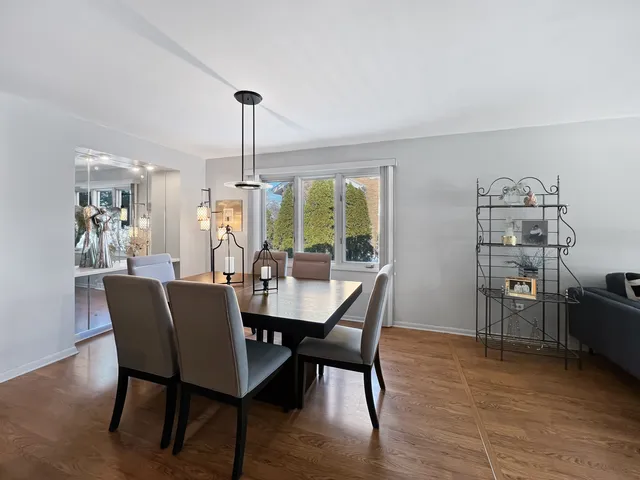 $239,000 | 18324 Roy Street, Lansing, IL 60438