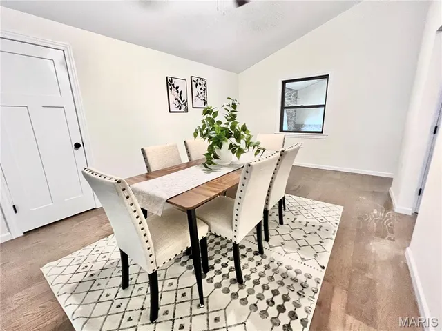 $439,000 | 905 Northdale Drive, Alton, IL 62002