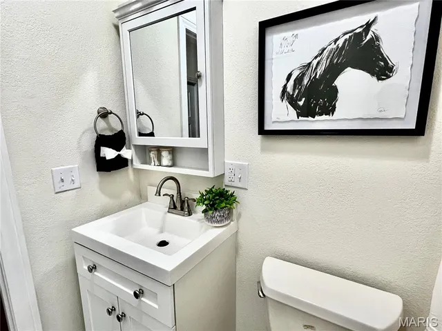 $439,000 | 905 Northdale Drive, Alton, IL 62002