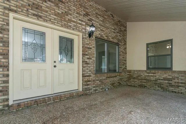 $439,000 | 905 Northdale Drive, Alton, IL 62002