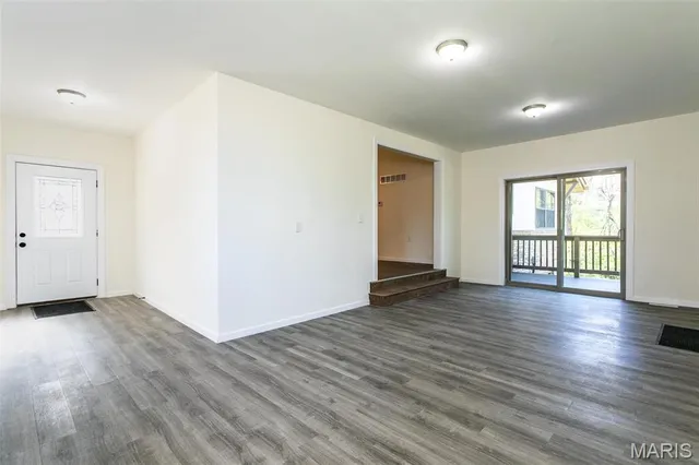 $439,000 | 905 Northdale Drive, Alton, IL 62002