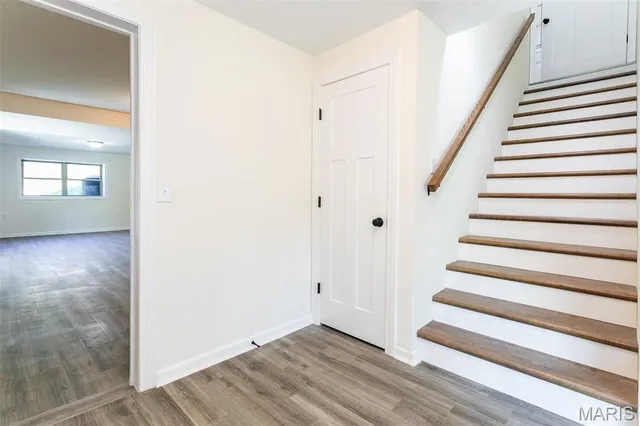 $439,000 | 905 Northdale Drive, Alton, IL 62002