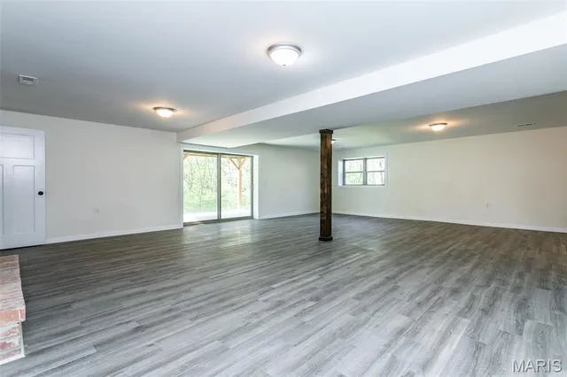 $439,000 | 905 Northdale Drive, Alton, IL 62002