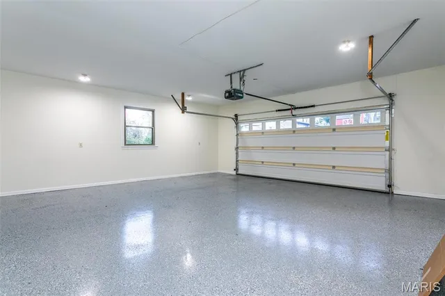 $439,000 | 905 Northdale Drive, Alton, IL 62002