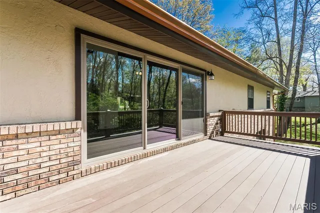 $439,000 | 905 Northdale Drive, Alton, IL 62002