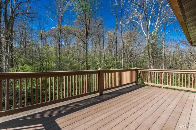 $439,000 | 905 Northdale Drive, Alton, IL 62002