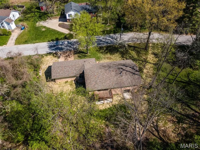 $439,000 | 905 Northdale Drive, Alton, IL 62002