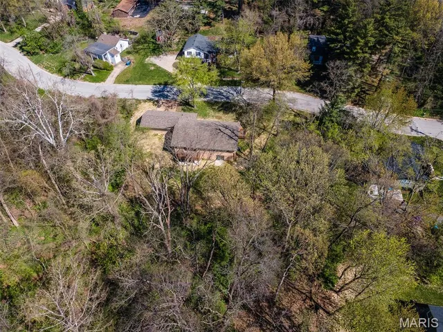 $439,000 | 905 Northdale Drive, Alton, IL 62002