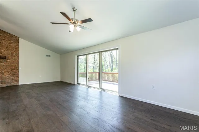 $439,000 | 905 Northdale Drive, Alton, IL 62002