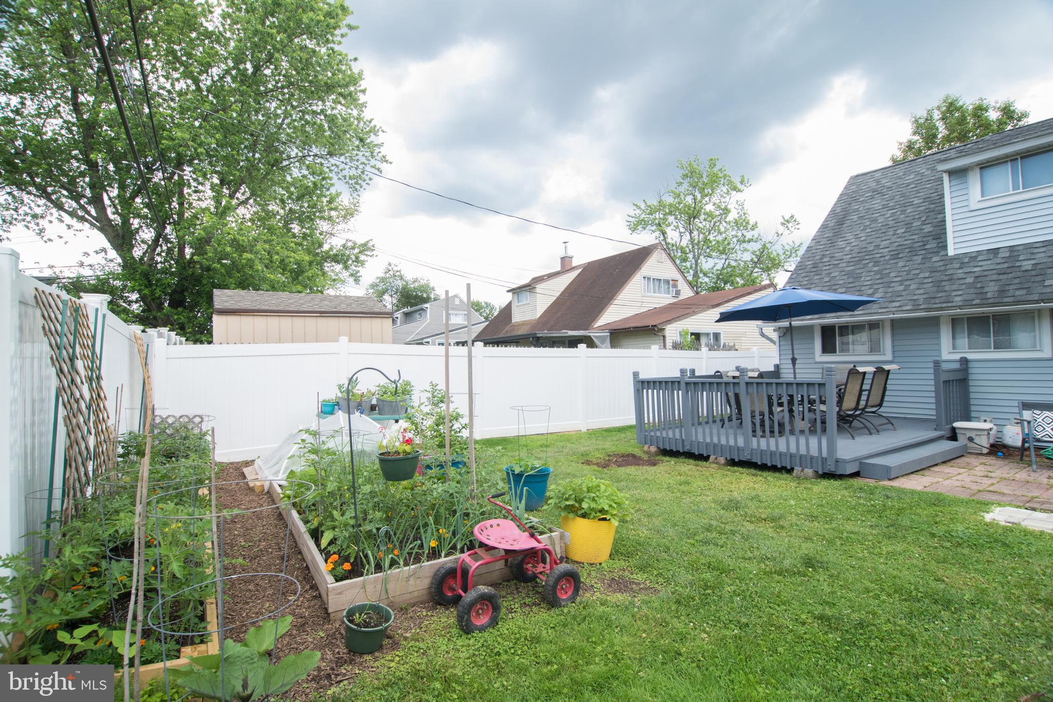 40 Mintleaf Road Levittown, PA 19056 - Photo 17 of 17 Enjoy the deck and some raised bed gardens!