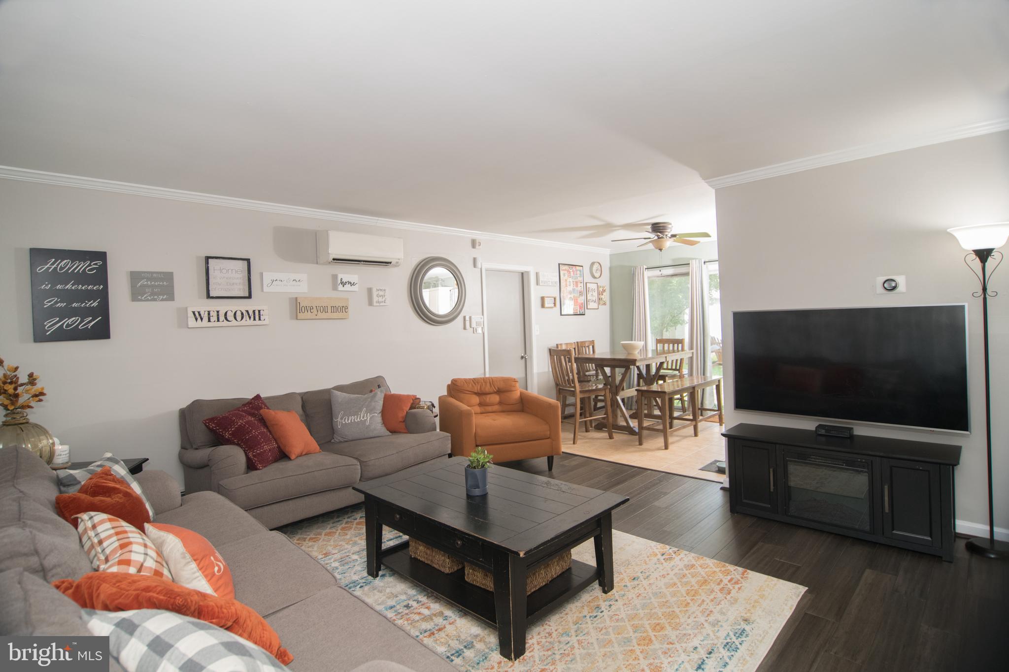 40 Mintleaf Road Levittown, PA 19056 - Photo 3 of 17 View from of the living space from the front door