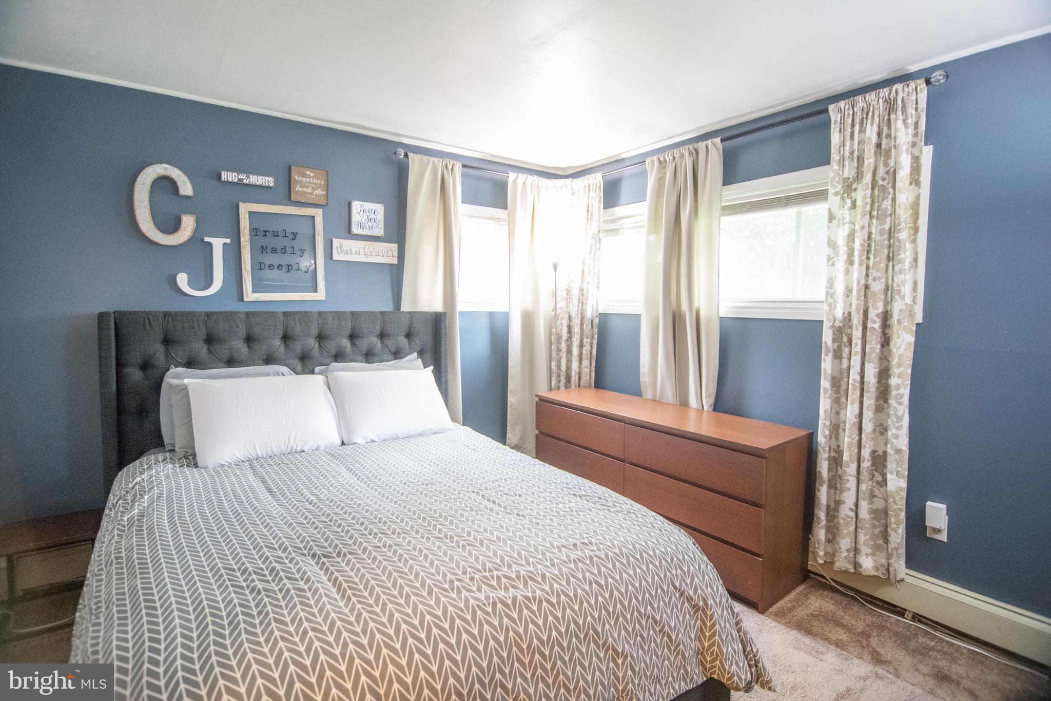 40 Mintleaf Road Levittown, PA 19056 - Photo 9 of 17 Master bedroom