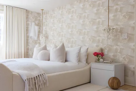 $3,995,000 | 3058 Noyack Road, Sag Harbor, NY 11963